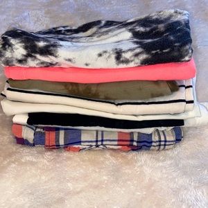 Bundle of 8 T-shirts & Tank Tops Mixed Sizes